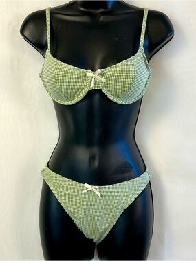 NWT Seamolly Women's Two-piece Bikini Underwire Top Cheeky Cut Bottoms / small